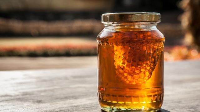 Тайното лекарство на египетските медици: Пчелният мед