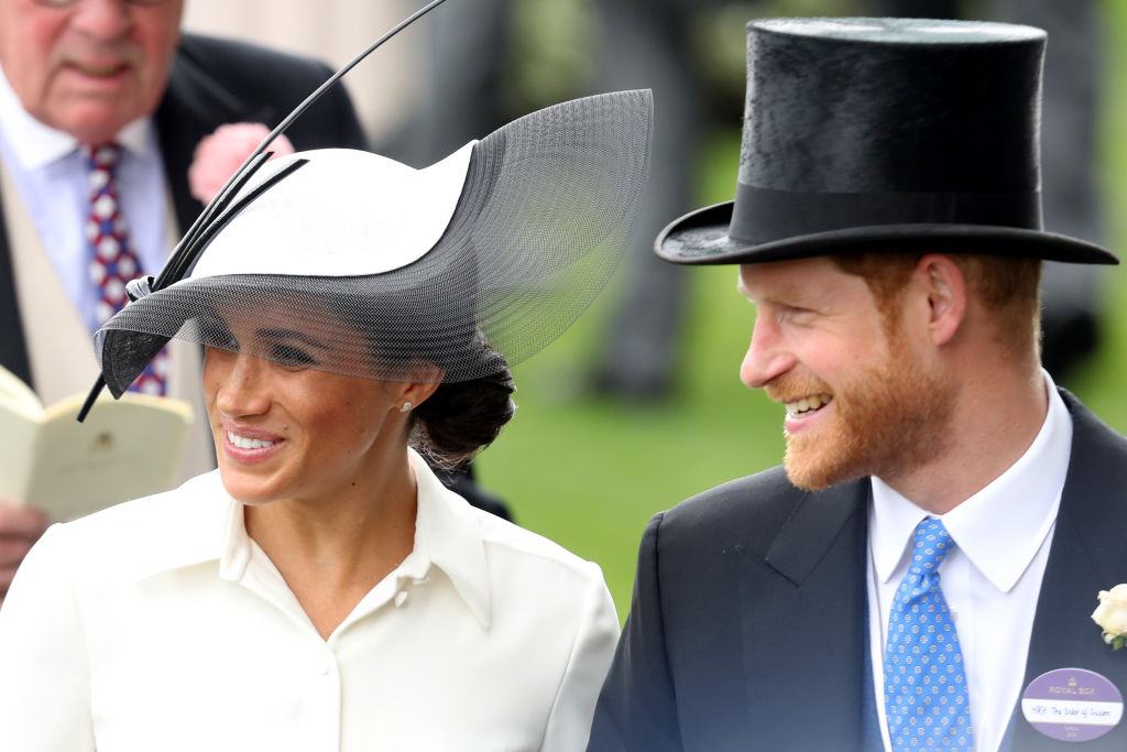 Меган Маркъл и принц Хари присъстваха на най-прочутото в моден аспект конно състезание Royal Ascot
