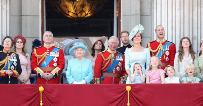 Катрин съпругата на британския принцУилям зае първо място в рейтинга