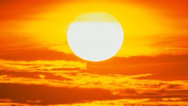 Екстремни явления белязаха 2025 г.: Горещи вълни, студ и разрушителни валежи