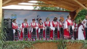 фестивал Еньовден Дрян