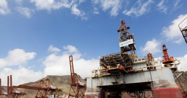 Русия и Саудитска Арабия ще предложат увеличаване на добива на