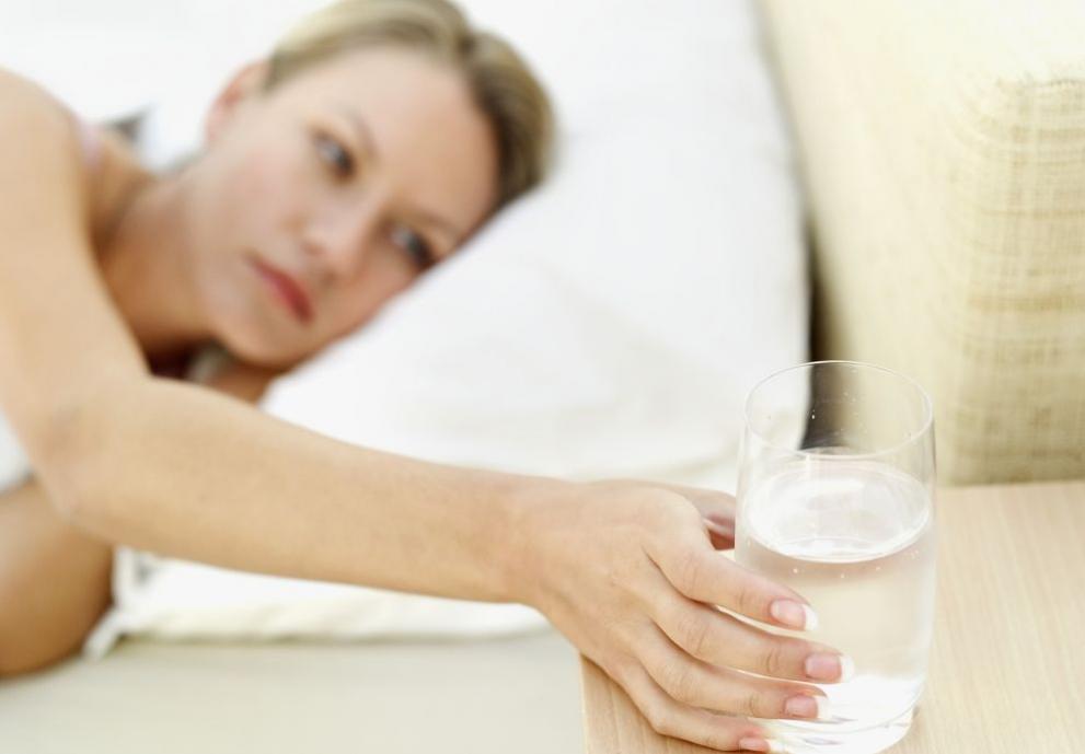  вода преди лягане 