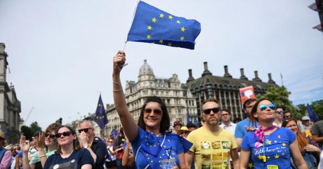 Много повече британски граждани са придобили друго европейско гражданство миналата