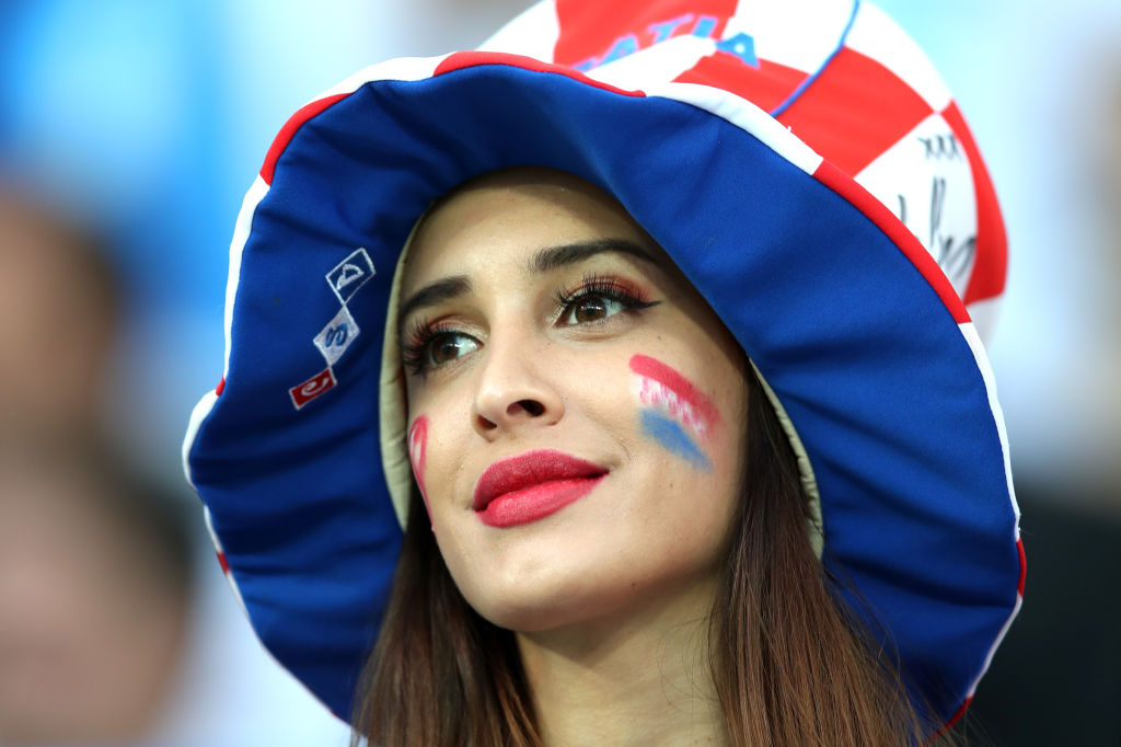 Красиви и усмихнати – нежните фенки на Световното първенство по футбол