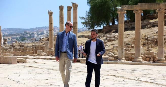 Принц Уилям  посети йорданския археологически обект в Джераш съобщава БТА Това