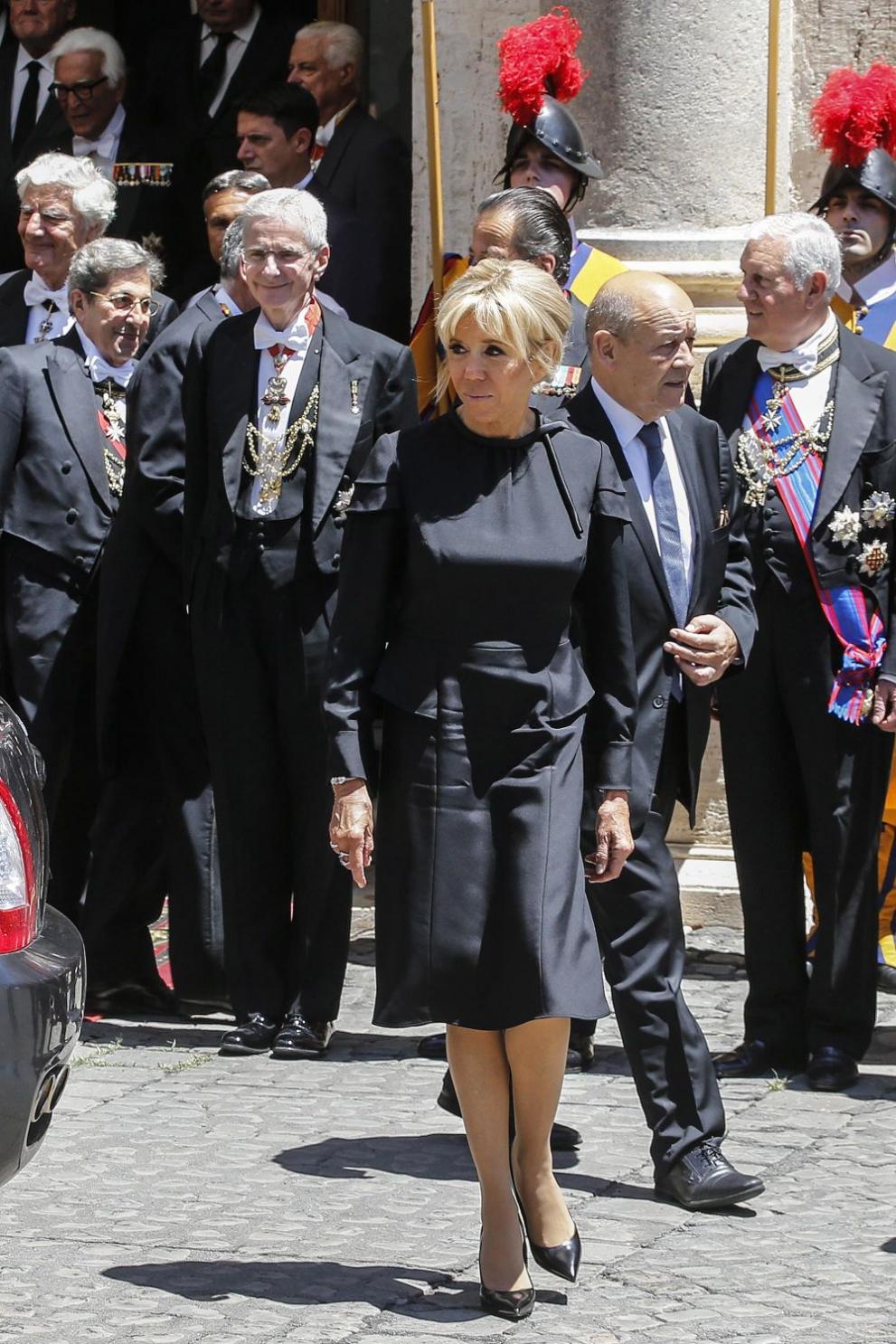  Макрон при папата 