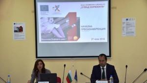 деца и младежи