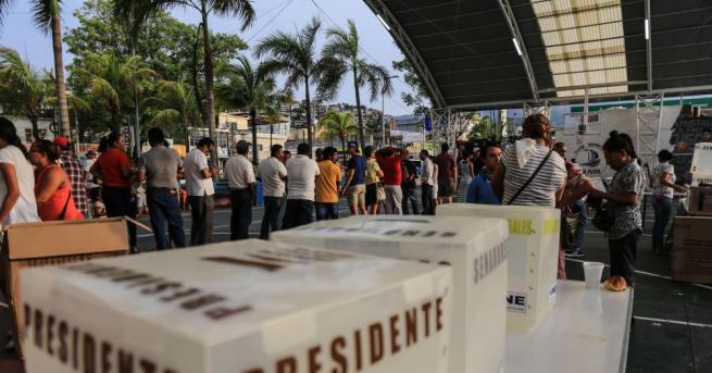 Гласуването на общите избори в Мексико започна като се очаква