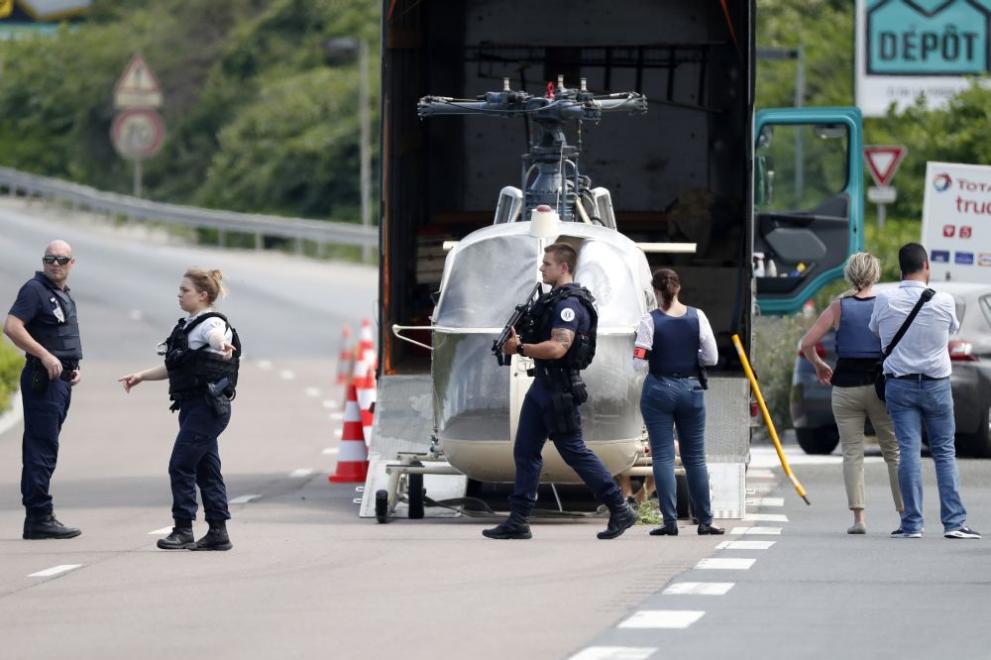  бягство с хеликоптер от френски затвор 