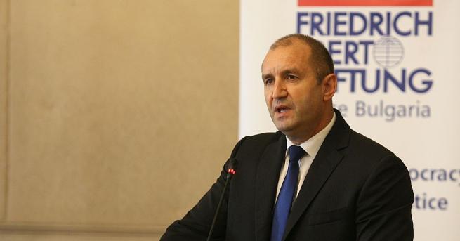 Президентът Румен Радев с остра критика към резултатите от българското
