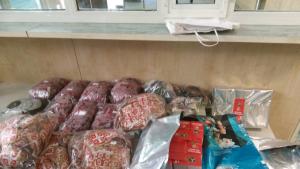 Хиляди контрабандни шапки засечени от варненките митничари