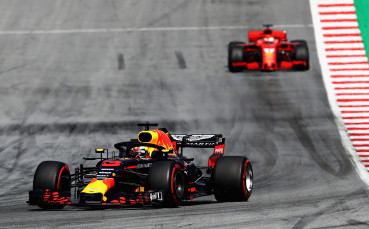 Защо Рикиардо може да напусне Ред Бул и да премине в Макларън