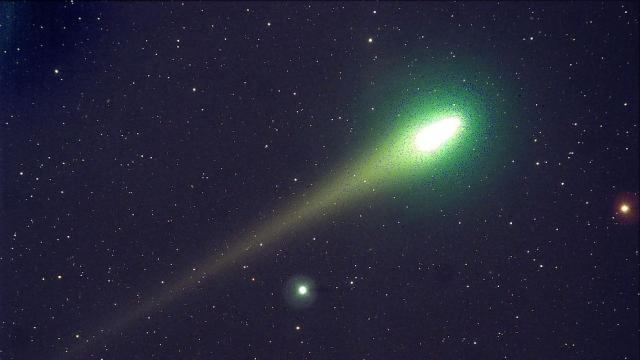 Зелената комета PANSTARRS се движи към Слънцето (СНИМКИ)