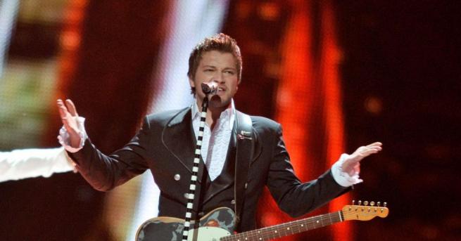 Известният македонски поп и рок изпълнител Влатко Илиевски е починал