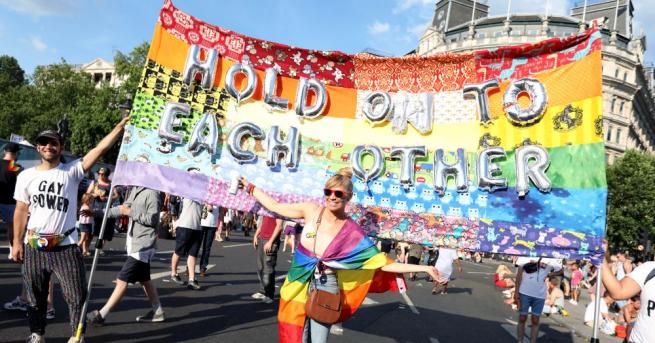 Над 1 милион души се включиха в празненствата около гей