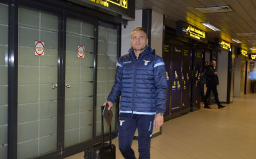 Чиро Имобиле нападнат с нож от футболен фен на плажа