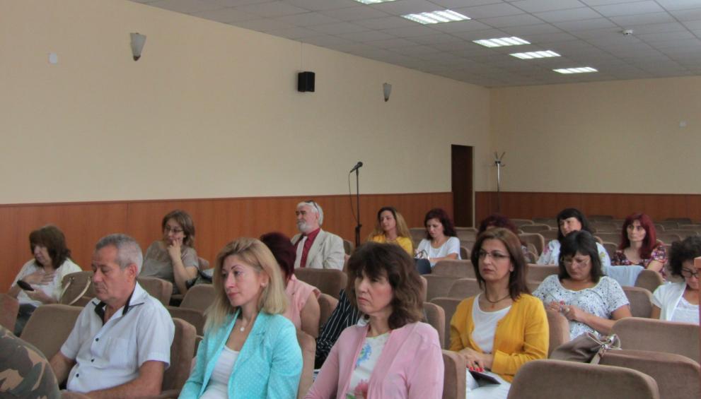 Общественото обсъждане в Добрич на Закона за социалните услуги