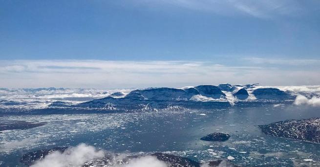 Айсберг с дължина от около 6,5 километра се е откъснал