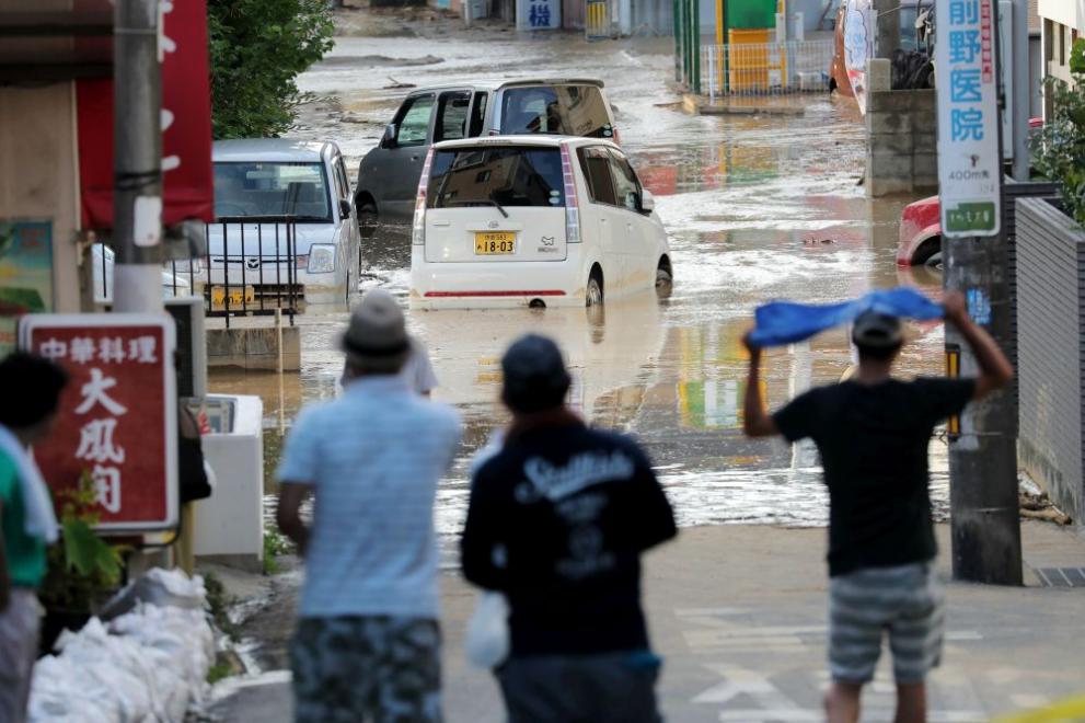  наводненията и свлачищата в Япония 