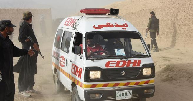 128 души загинаха при самоубийствен атентат в пакистанския град Мастунг