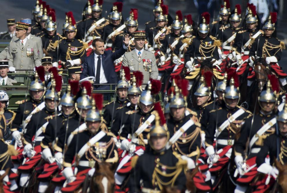 Военен парад в Париж за националния празник на Франция