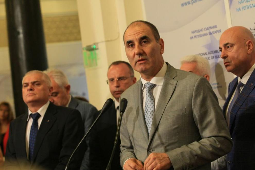  Цветан Цветанов 