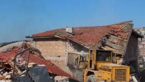 бутат незаконни постройки