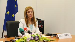 Николина Ангелкова