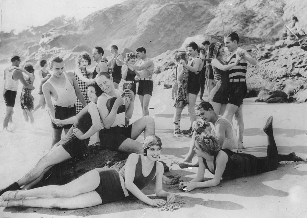 1930