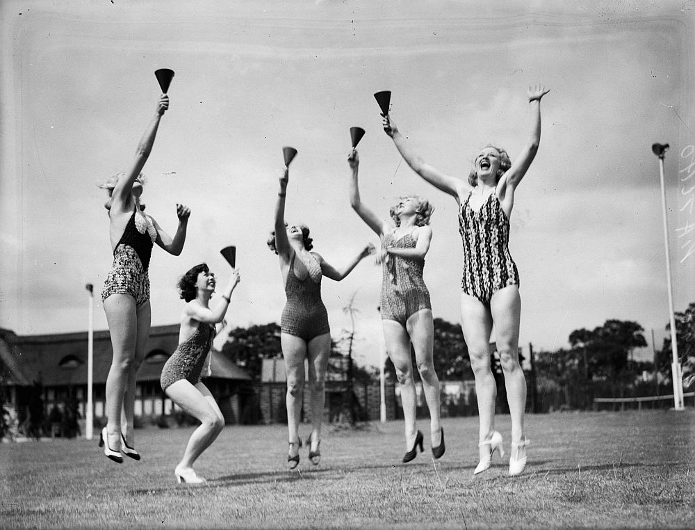 1938