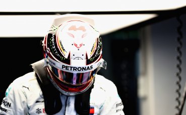 Драма на Хокенхайм! Люис отпадна от квалификацията