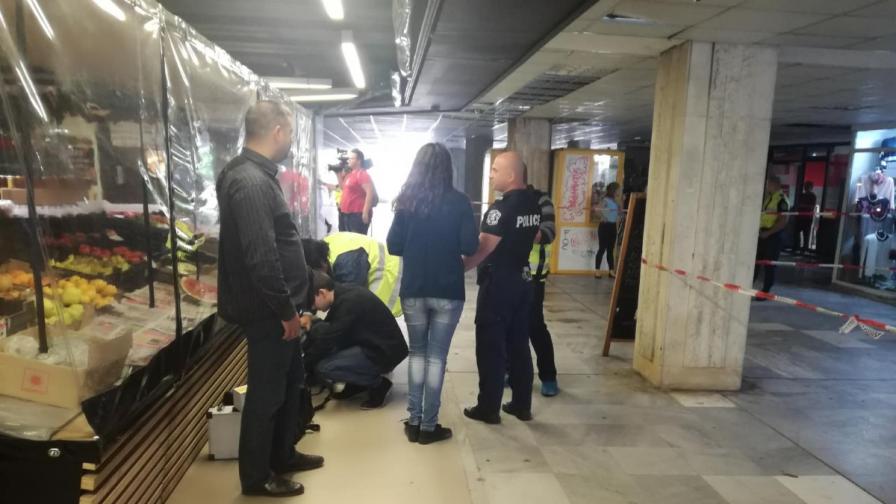Стрелба в София: Мъж простреля друг пред магазин