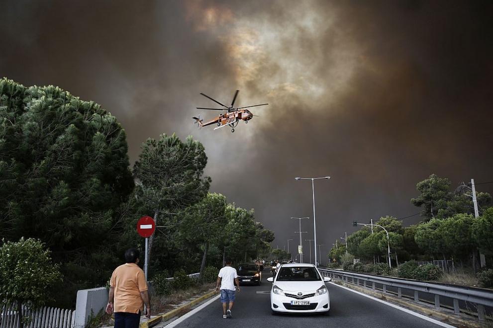  Огненият пъкъл в Гърция взе десетки жертви 