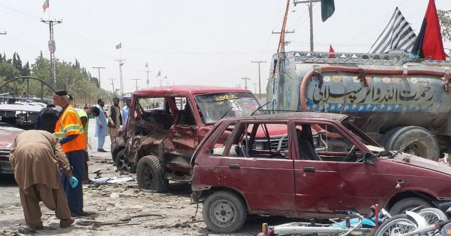 Най-малко 18 човека загинаха днес при взрив в западния пакистански