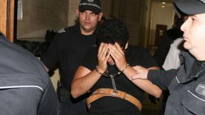 тийнейджър намушкал