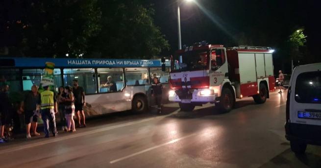 45 годишен моторист е пострадал при катастрофа в Благоевград снощи съобщава