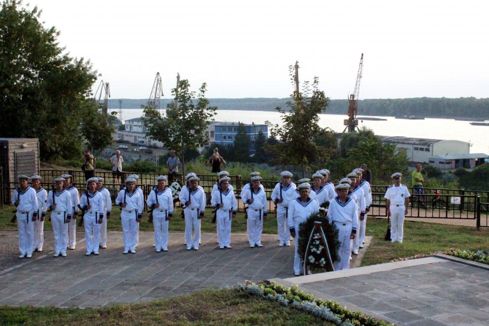 Военноморските сили организират ден на отворените врати за децата от