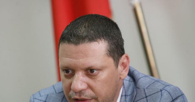 Областният управител на Софийска област Илиан Тодоров иска оставката на