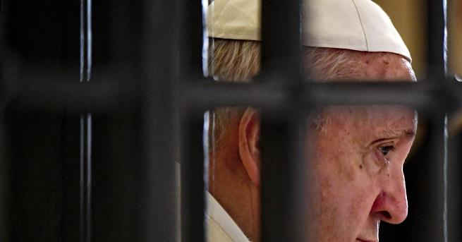Папа Франциск обяви смъртното наказание за "недопустимо", с което променя