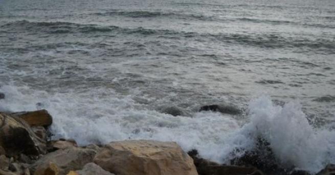 45 годишен чешки турист се удави на мидения плаж в Лозенец
