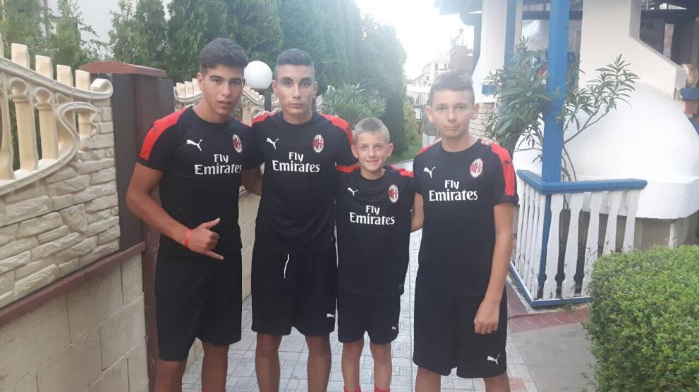 Футболисти от ФК Кюстендил на Milan Academy Junior Camp