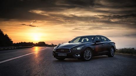 Infiniti Q50 Hybrid тест драйв