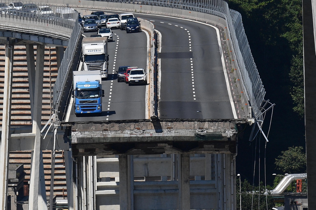 Професор инженер от Университета в Генуа през 2016 г. е предупредил, че мостът "Моранди“, който се срина вчера и десетки загинаха, е трябвало да бъде наново построен, тъй като конструкцията му се е влошила твърде бързо.