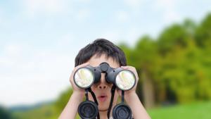 дете бинокъл игра