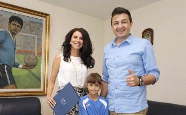 Левски продължи благородно сътрудничество