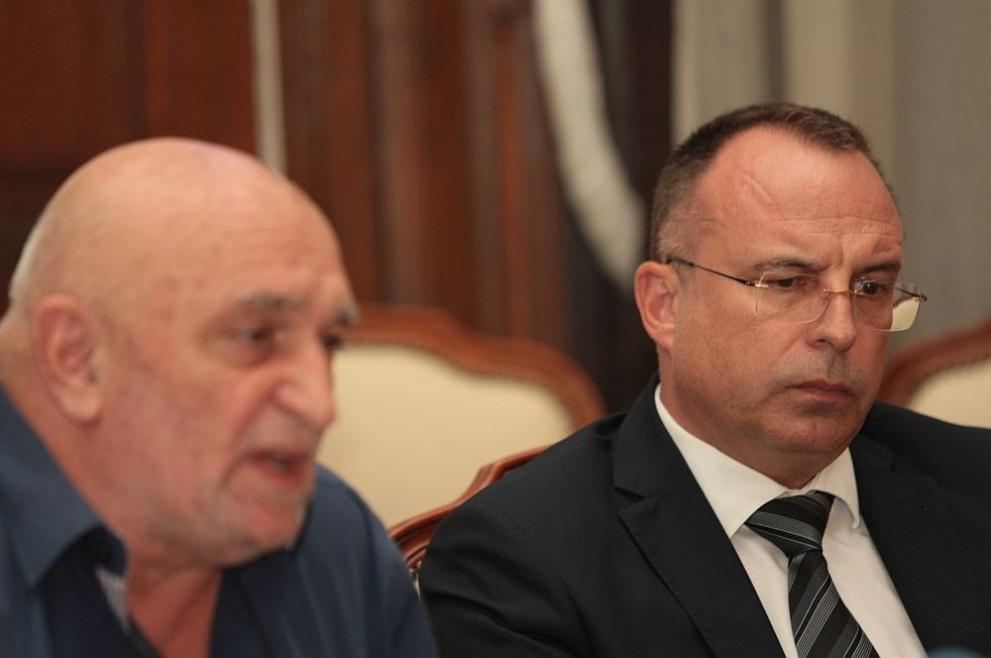 Министър Румен Порожанов и шефът на Агенцията по храните Дамян Илиев