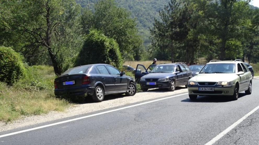  Верижна злополука в тунела край Железница 