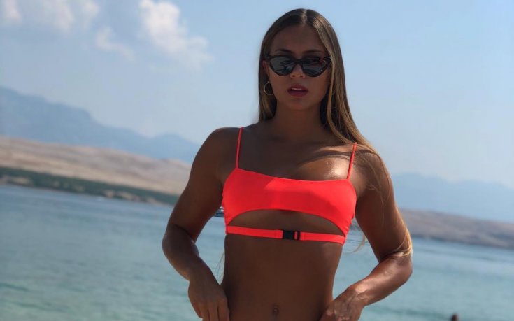 Словенската Мис Спорт пленява мъжките сърца