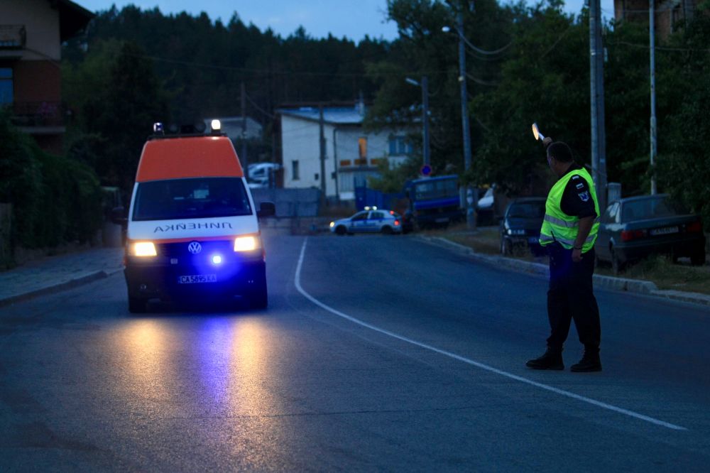 16 души загинаха след като автобус с пътници от село Световрачене, които отивали на екскурзия до манастира 